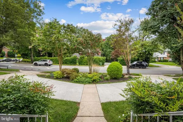 Baltimore, MD 21210,5806 N CHARLES ST