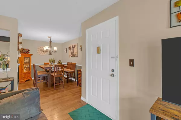 Hamilton, NJ 08619,45 JUNIPER WAY