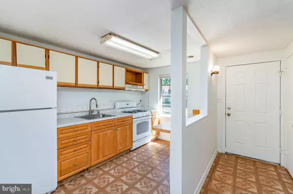 Hyattsville, MD 20785,1760 DUTCH VILLAGE DR