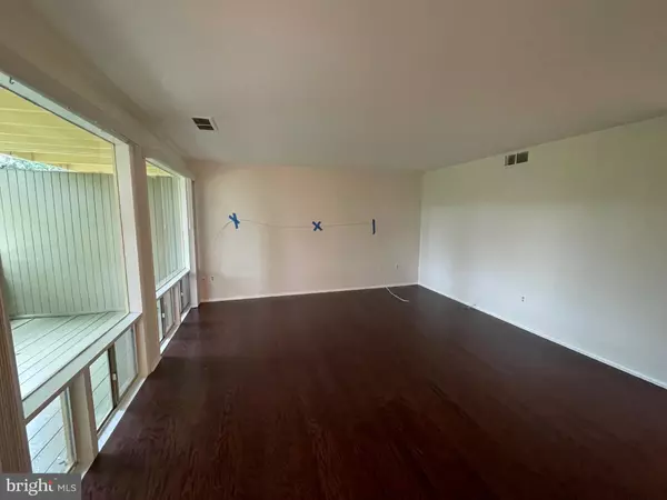 District Heights, MD 20747,7260 DONNELL PL #B4