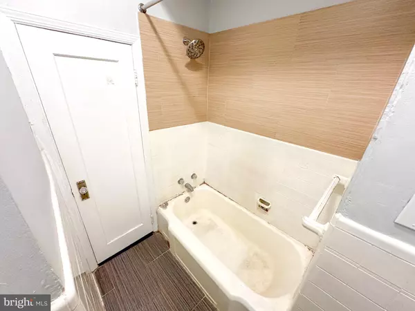 Philadelphia, PA 19132,2446 N 33RD ST