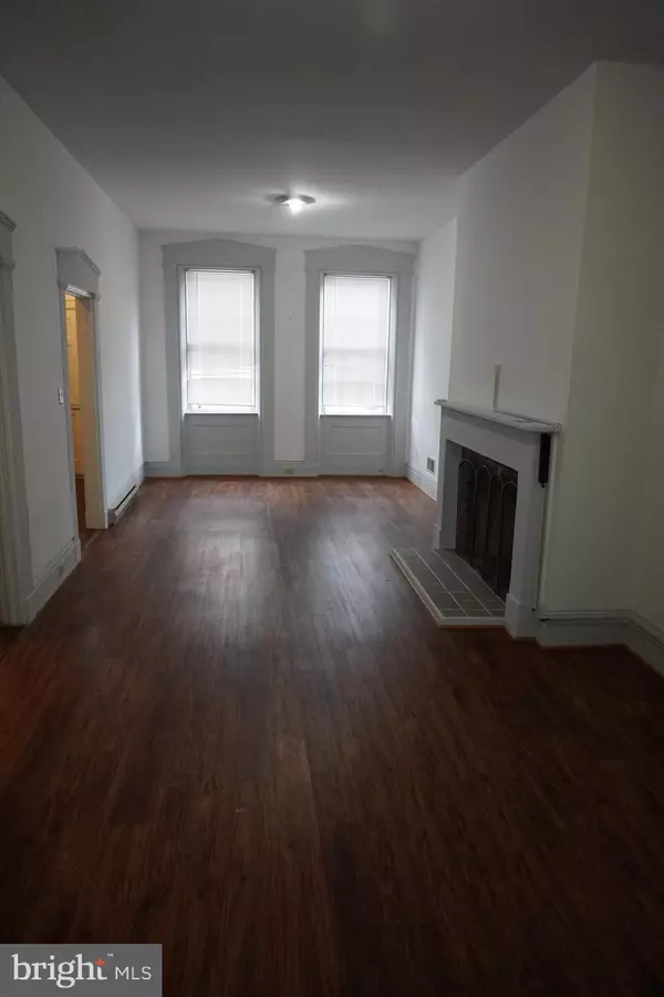 Baltimore, MD 21201,816 W LOMBARD ST