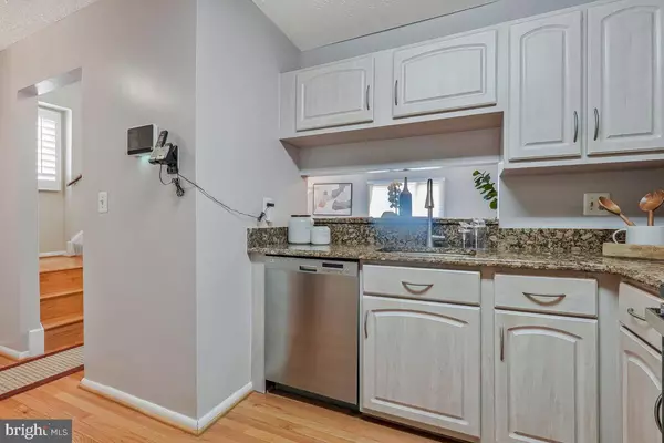 Oxon Hill, MD 20745,4660 WINTERBERRY LN