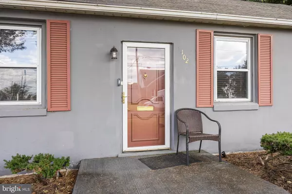 Mount Ephraim, NJ 08059,102 LINCOLN AVE