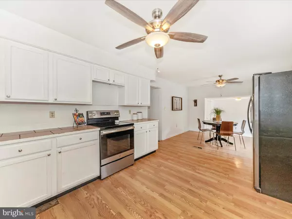 Berkeley Springs, WV 25411,6 MYERS TRL