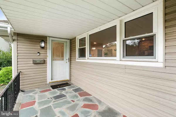 Audubon, NJ 08106,212 CRYSTAL LAKE AVE