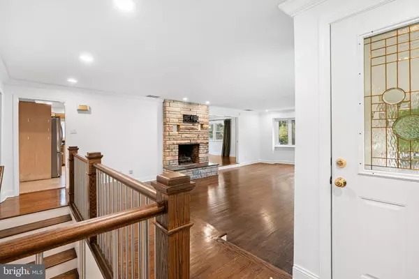 Audubon, NJ 08106,212 CRYSTAL LAKE AVE