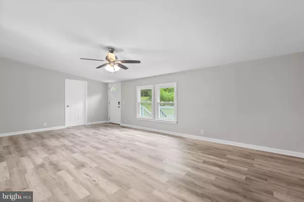 Spotsylvania, VA 22551,10337 BEAVER LN