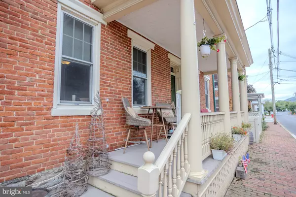 Fairfield, PA 17320,118 E MAIN ST