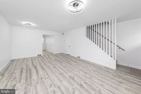 Gloucester City, NJ 08030,406 HUDSON ST