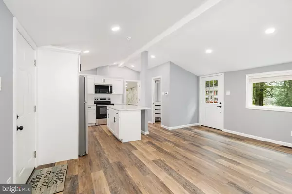 Stafford, VA 22556,123 HOLLY DR