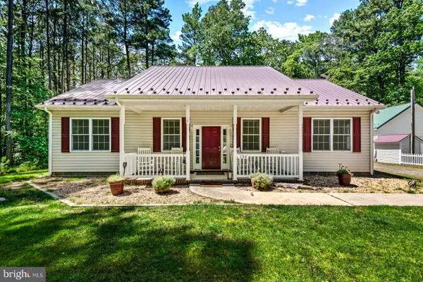 Hague, VA 22469,134 PIONEER TRL