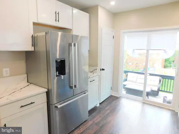 24 53RD PL SE, Washington, DC 20019
