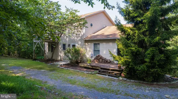 Hedgesville, WV 25427,207 RHODODENDRON DR