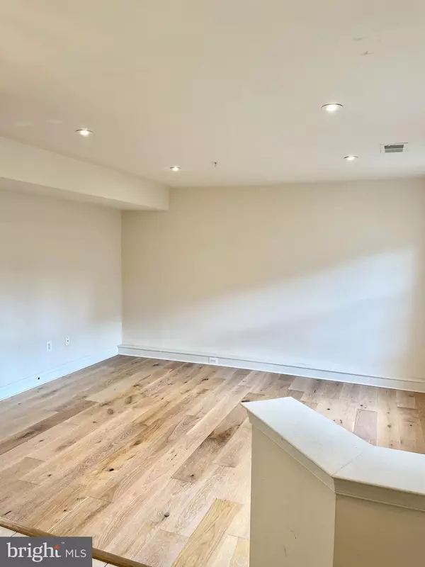 Clarksburg, MD 20871,12817 CLARKS CROSSING DR