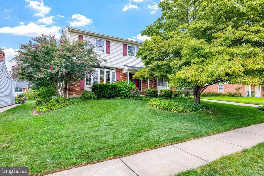 18 WHITFIELD RD, Newark, DE 19711