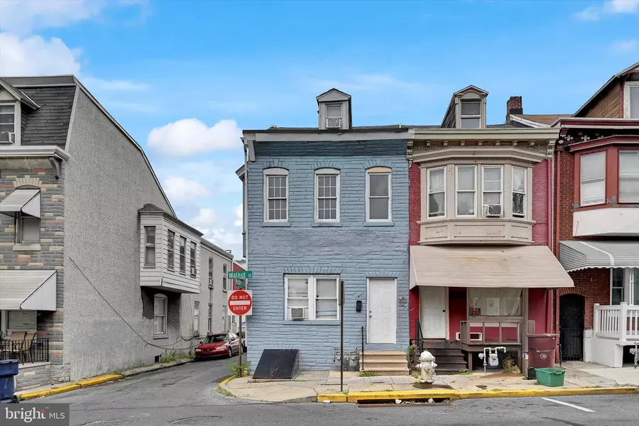 1027 WALNUT ST, Reading, PA 19601