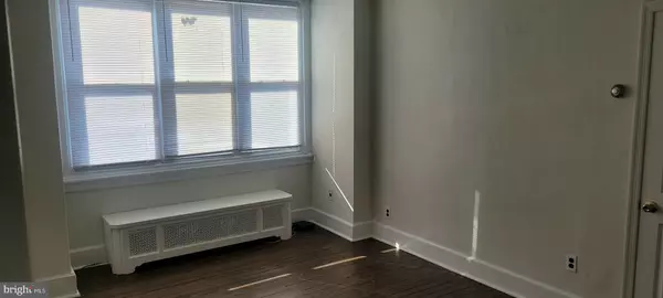 Philadelphia, PA 19145,2243 S LAMBERT ST #1