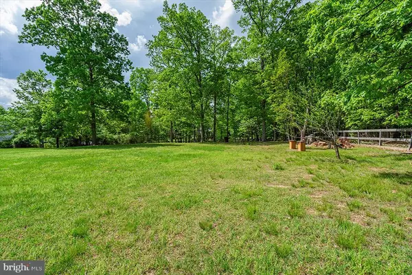 Sterling, VA 20164,626 W CHURCH RD W