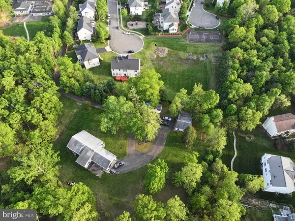 626 W CHURCH RD W, Sterling, VA 20164