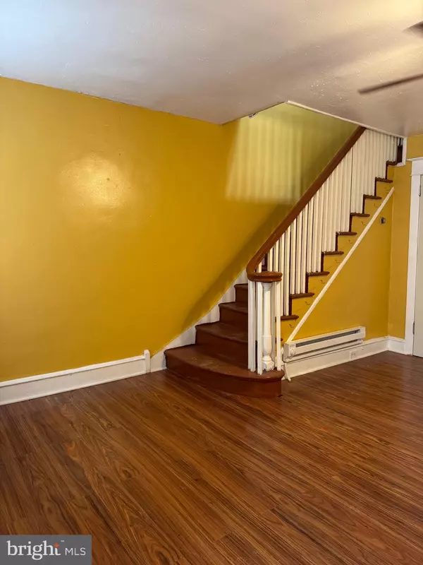 Philadelphia, PA 19143,2005 S REDFIELD ST