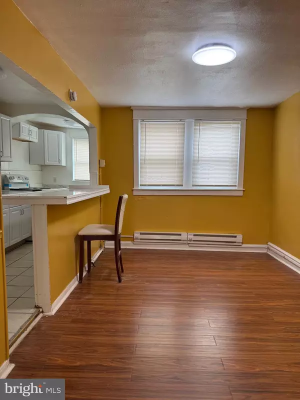 Philadelphia, PA 19143,2005 S REDFIELD ST