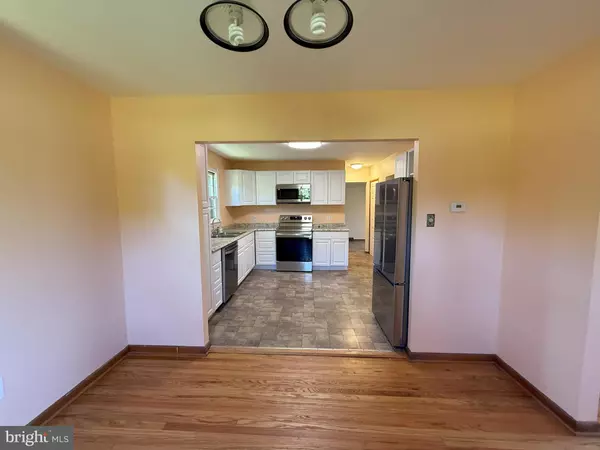 Salem, NJ 08079,17 TILBURY S