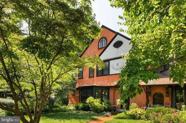 401 E EVERGREEN AVE, Philadelphia, PA 19118