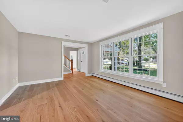 Chalfont, PA 18914,115 PEGGY LN