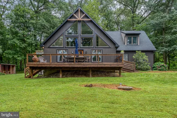 9353 CAMP RD, Red Lion, PA 17356