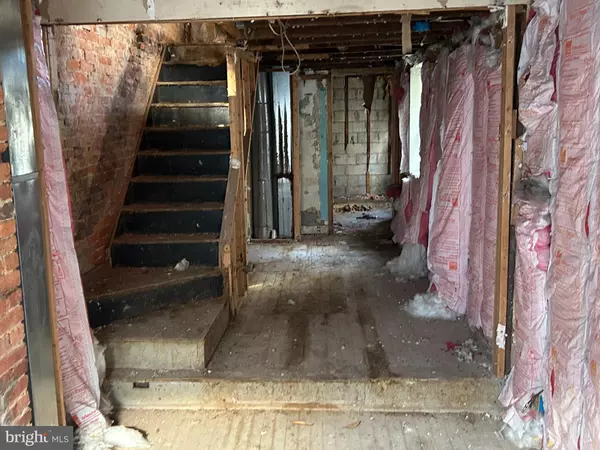 Baltimore, MD 21231,502 S CHAPEL ST