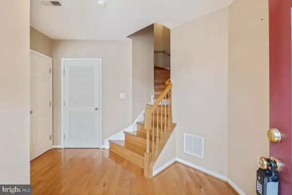 Gaithersburg, MD 20878,456 LYNETTE ST