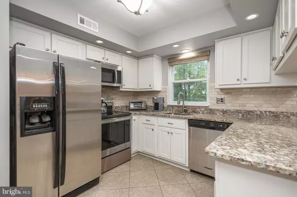 Feasterville Trevose, PA 19053,935 EDGEWOOD LN