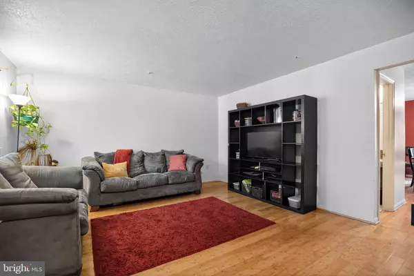 District Heights, MD 20747,6807 HOLLY BERRY CT