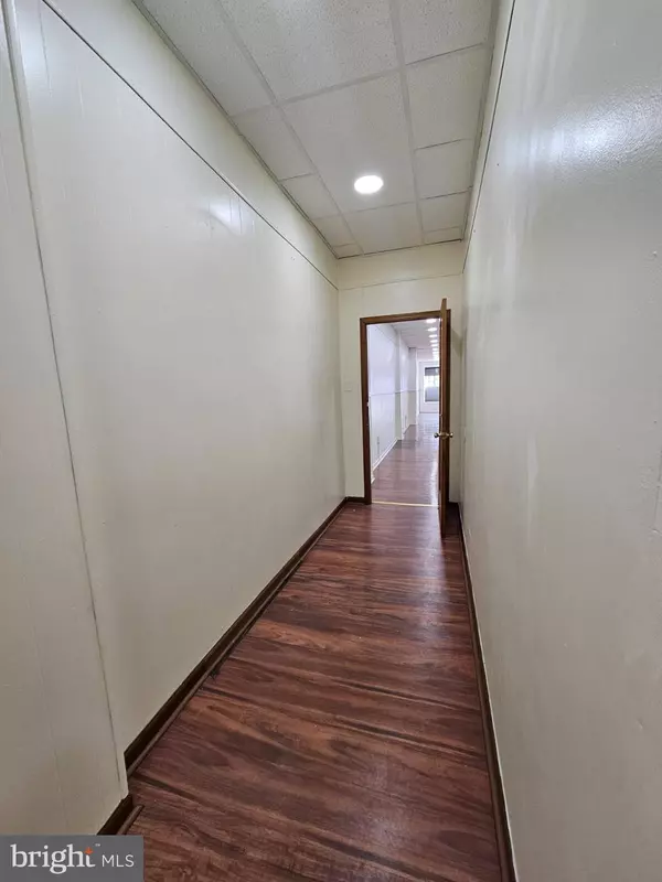 Philadelphia, PA 19120,5708 N 5TH ST