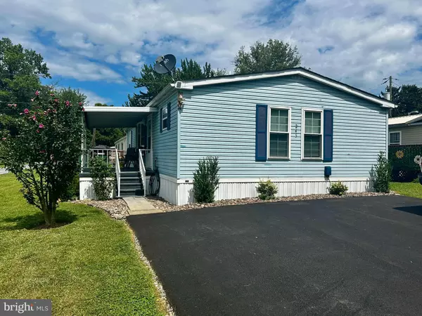 Elverson, PA 19520,245 DAVEY DR