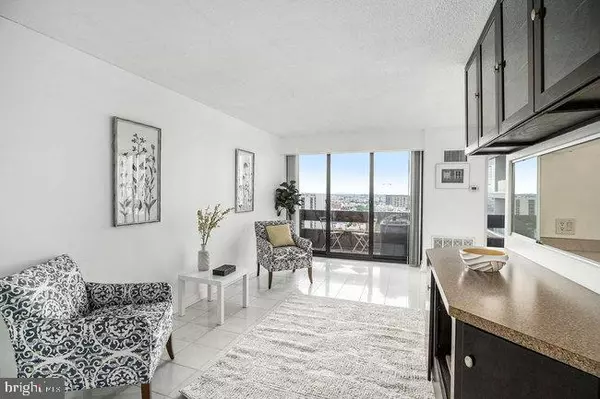 Philadelphia, PA 19107,1326-42 SPRUCE ST #1908