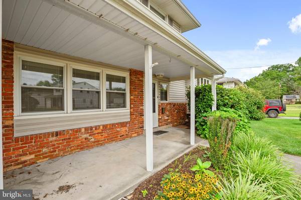 Glassboro, NJ 08028,6 MAYFAIR AVE