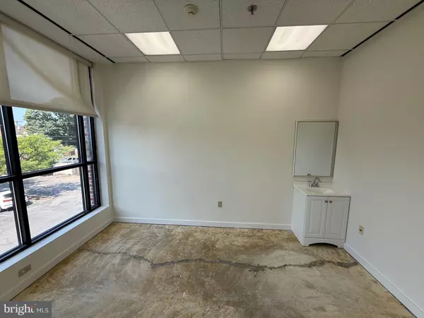 Morrisville, PA 19067,60 E BRIDGE ST
