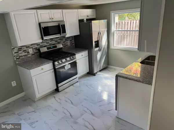 Woodbridge, VA 22193,14657 CLOVERDALE RD