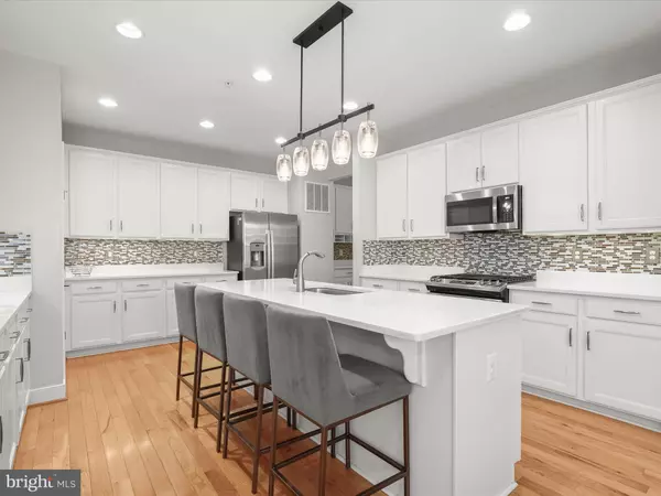 Laurel, MD 20723,9853 WILDERNESS LN