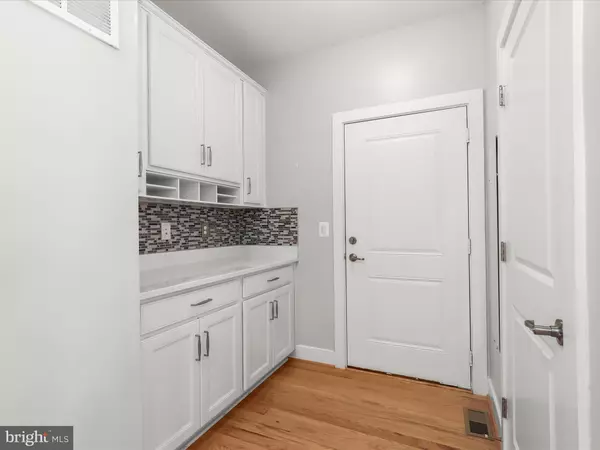 Laurel, MD 20723,9853 WILDERNESS LN