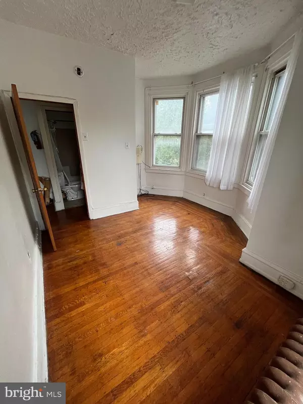 Philadelphia, PA 19143,5001 CEDAR AVE