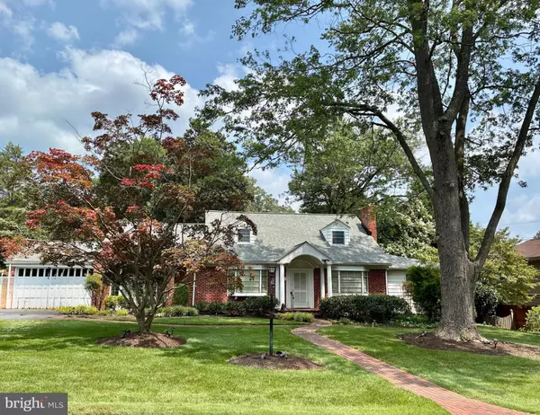 6444 EPPARD ST, Falls Church, VA 22042