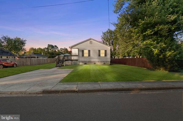 Pennsville, NJ 08070,42 LAKEVIEW AVE