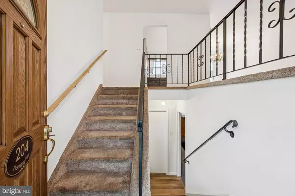 Hammonton, NJ 08037,204 E FLEMING PIKE