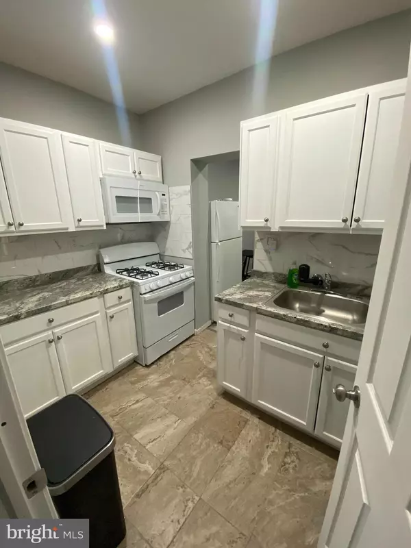 Reading, PA 19601,939 COURT ST