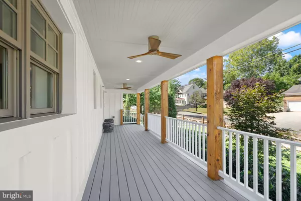 Arlington, VA 22207,6032 28TH ST N