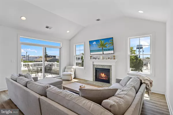 Surf City, NJ 08008,125 N 11TH ST