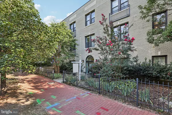 Washington, DC 20002,315 G ST NE #304